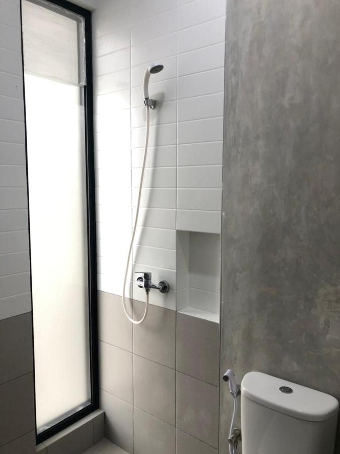 Cozy Puri Hotel Джакарта Екстериор снимка